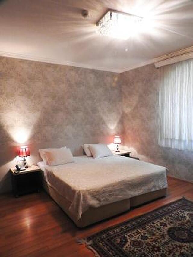 نمی هتل