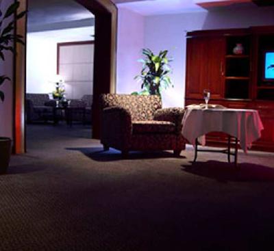 رمبراندت هتل اند سوئیتز