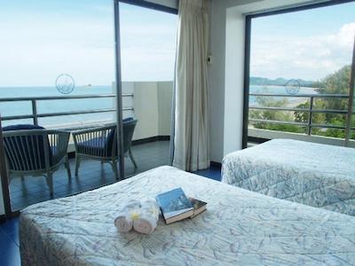 بلو واو هتل هوا هین