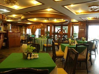 بلو واو هتل هوا هین