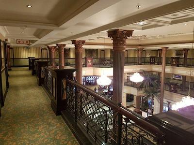 گولد ریف سیتی کاسینو