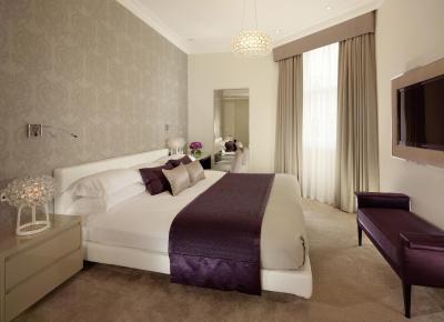 51 بوکینگهام گات تاج سویتز اند رسیدنسز