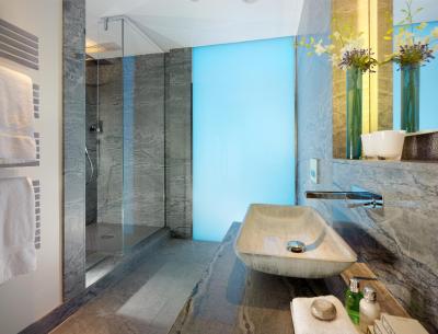 51 بوکینگهام گات تاج سویتز اند رسیدنسز