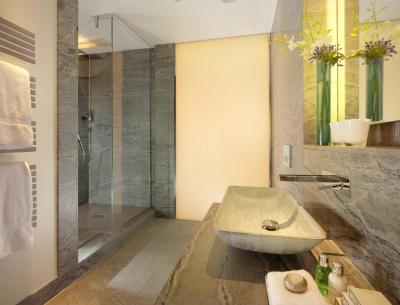 51 بوکینگهام گات تاج سویتز اند رسیدنسز