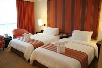 د فور وینگز