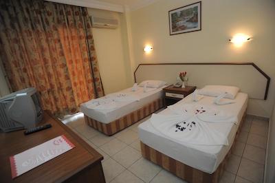 کینگز از هتل