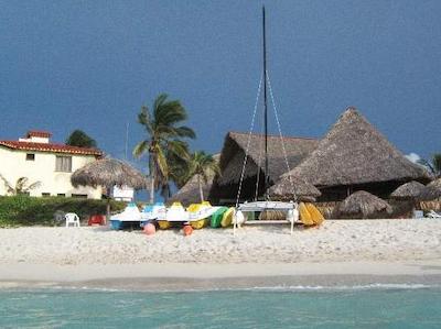 هتل کلوب کاری