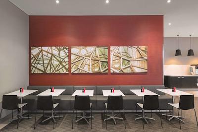 تراولج هتل ملبورن اسودبانک