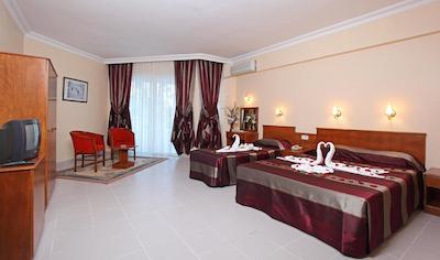 اونا ریزورت اند اسپا هتل