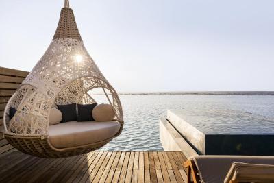 لوکس* ساوت آری آتول