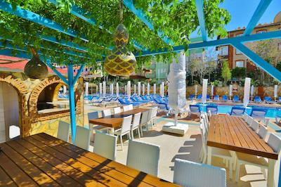 کلوب بیگ بلو سویت هتل