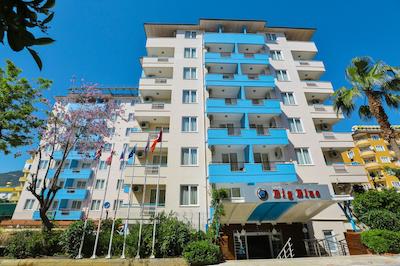 کلوب بیگ بلو سویت هتل