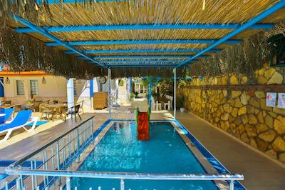 کلوب بیگ بلو سویت هتل