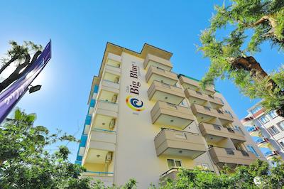 کلوب بیگ بلو سویت هتل