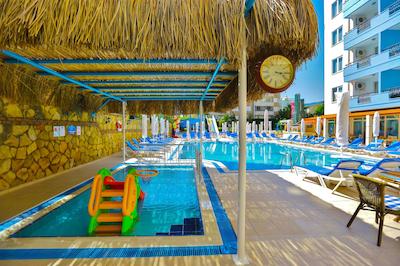 کلوب بیگ بلو سویت هتل