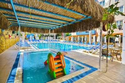 کلوب بیگ بلو سویت هتل