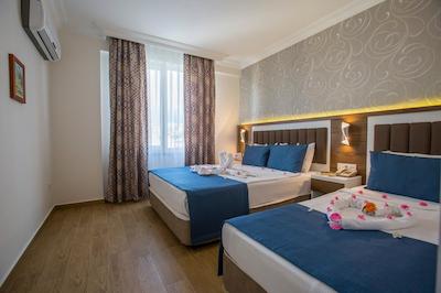 کلوب بیگ بلو سویت هتل