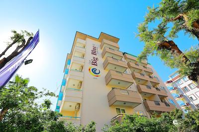 کلوب بیگ بلو سویت هتل