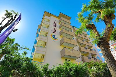 کلوب بیگ بلو سویت هتل