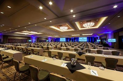 پوینت هیلتون تاپاتیو کلیفز ریزرت