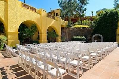 پوینت هیلتون تاپاتیو کلیفز ریزرت