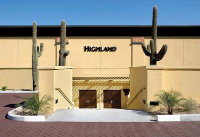 پوینت هیلتون تاپاتیو کلیفز ریزرت