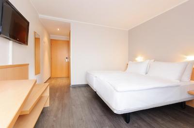 هتل دوسلدرف کرفلد