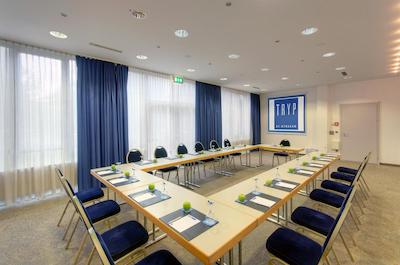 هتل دوسلدرف کرفلد