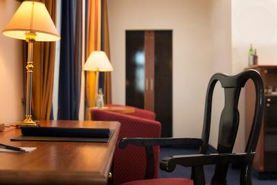 رادیسن بلو هتل هال-مرسبورگ