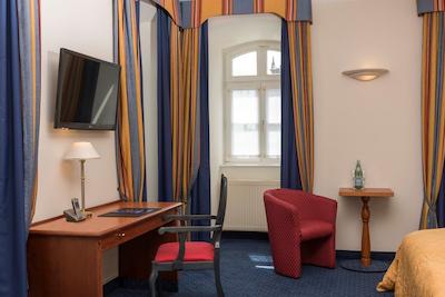 رادیسن بلو هتل هال-مرسبورگ