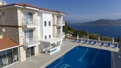 لا کومسال بوتیک هتل