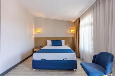 سافاری اُتل