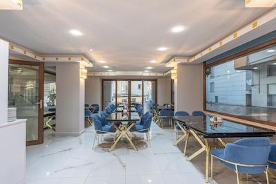 سافاری اُتل