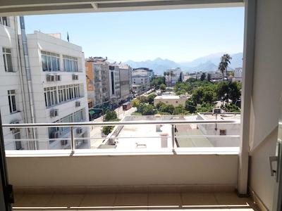 سافاری اُتل