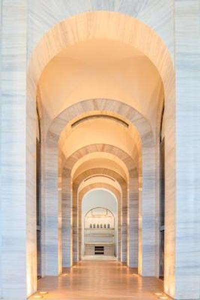 والدورف آستریا بانکوک