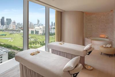 والدورف آستریا بانکوک