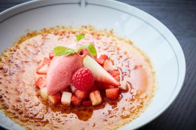 والدورف آستریا بانکوک