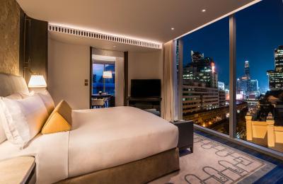 والدورف آستریا بانکوک