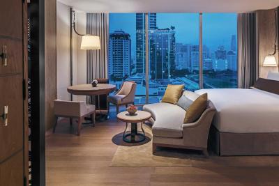 والدورف آستریا بانکوک