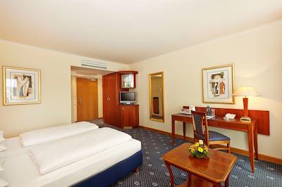 هیپرین هتل برلین