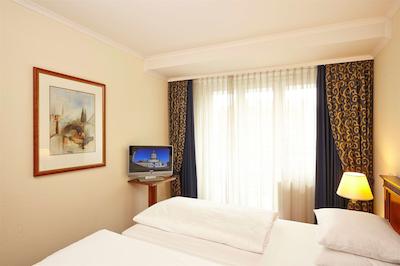 هیپرین هتل برلین