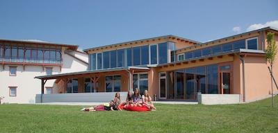 جوفا هتل ناپنبرگ