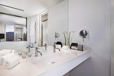 د لول ات ملی بارسلنا اسکی