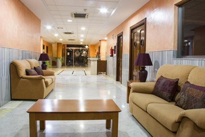 تبسُ آلمونکار