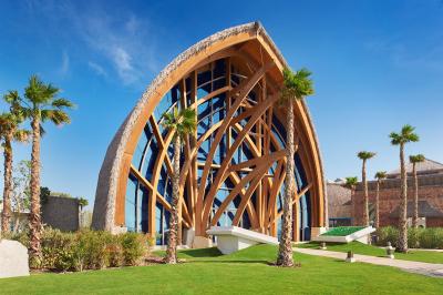 بنانا آیلند ریزورت دوحه بای آنانتارا