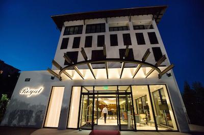 امادریا پارک هتل ریال