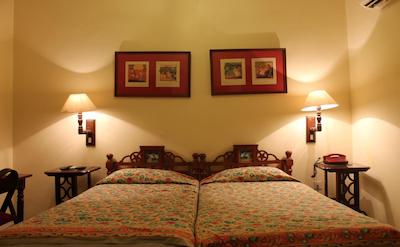 هتل مادهوبان