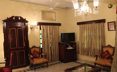 هتل مادهوبان