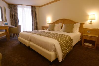 هتل سهویزرهف پنترسینا