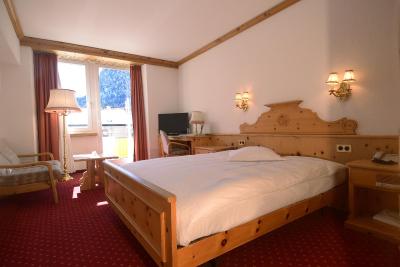 هتل سهویزرهف پنترسینا